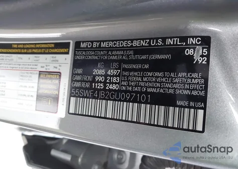 2016 Mercedes-Benz C 300 Luxury/Sport z USA, uszkodzony, nr VIN 55SWF4JB2GU097101